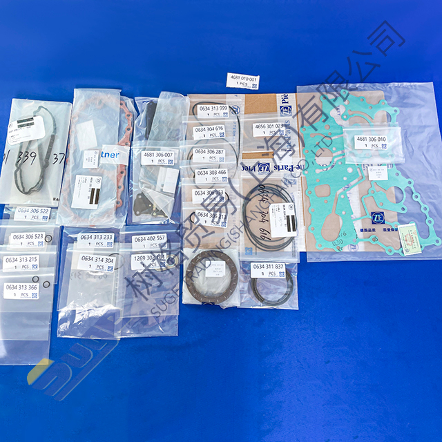 Комплект уплотнений коробки передач ZF 4BP230 LZZF (без комплекта сцепления) 4681 010 001