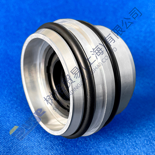 Цилиндр ZF TRAXON HG в сборе 1358 206 017