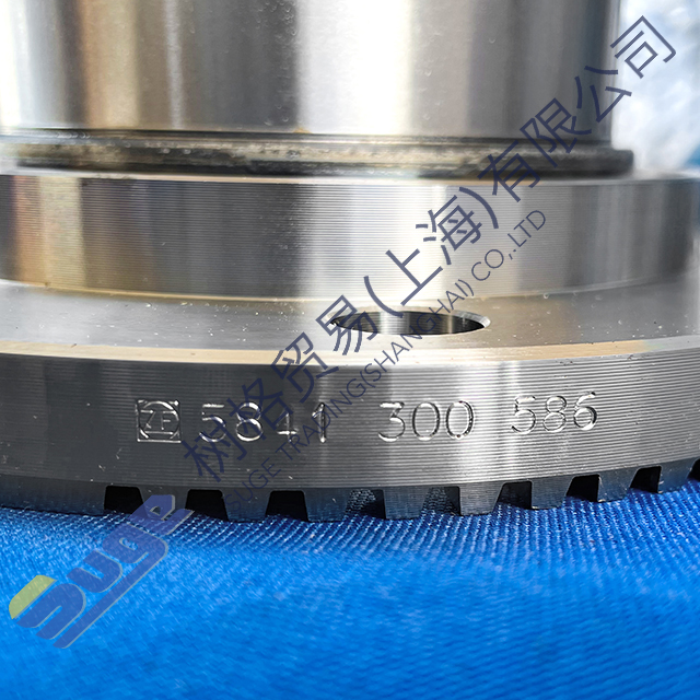 Раздаточная коробка ZF VG2700, запасные части, выходной фланец 5841 300 586
