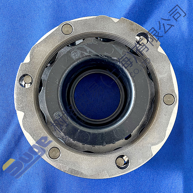 Детали входного вала грузовика TRAXON ZF AMT 2TX2620TO MAN 1358 202 024
