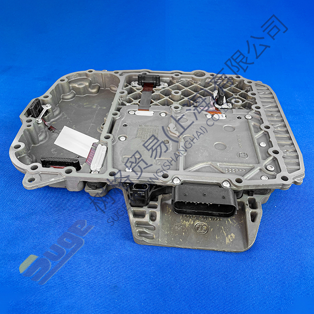 Детали автоматической коробки передач ZF TRAXON FAW J7 AMT TCU 6070 023 002