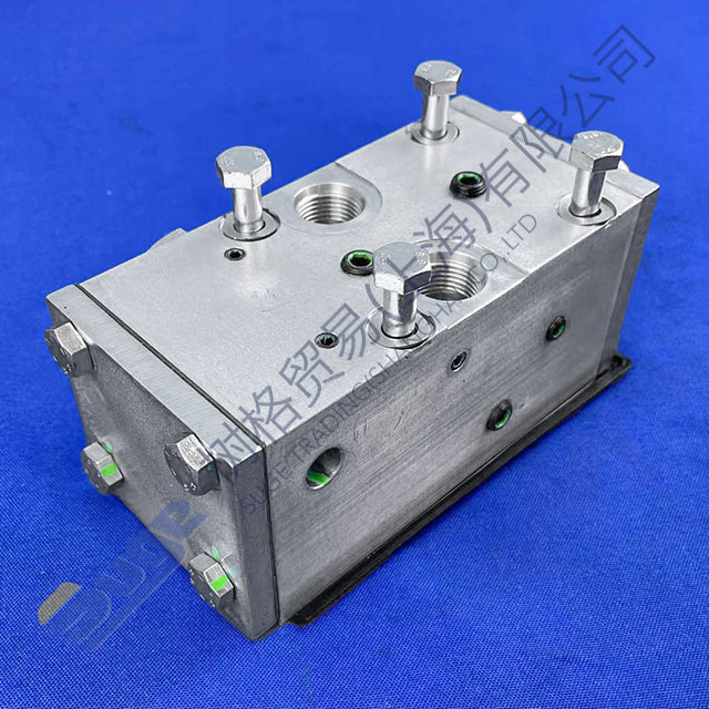 Блок клапанов ZF 3207 108 021