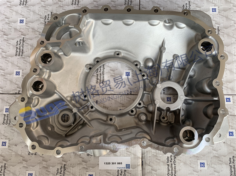 Детали коробки передач ZF ECOSPLIT4 ЗАДНИЙ КОРПУС ТРАНСМИССИИ 1325 301 065
