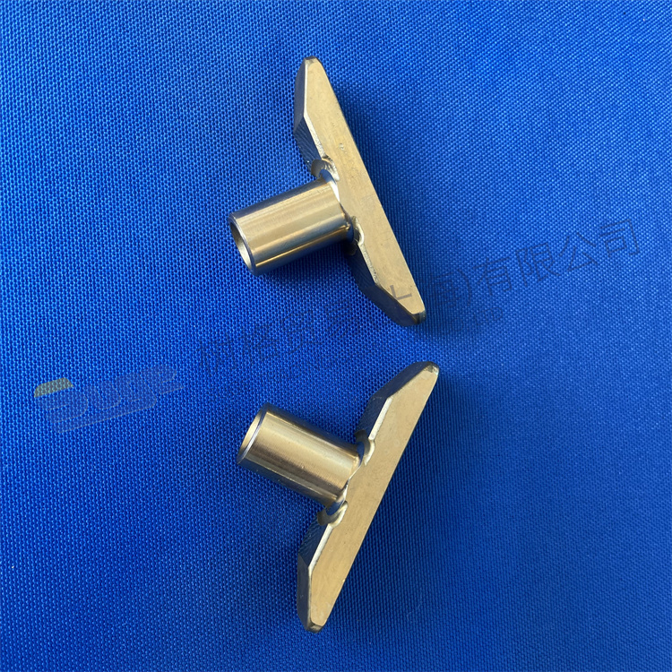 Детали коробки передач ZF ECOSPLIT4 GP SLIDING PAD 1325 334 008