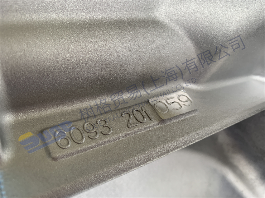 Детали автоматической коробки передач ZF TRAXON ЗАДНИЙ КОРПУС-С ИНТАРДЕРОМ 6093 201 059