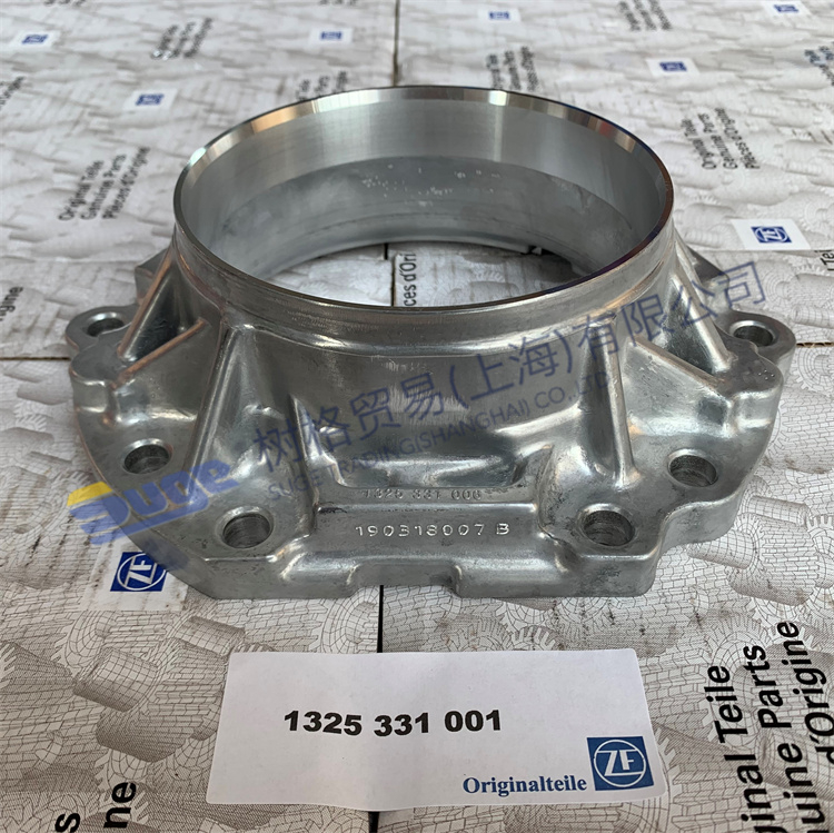  Детали коробки передач ZF ECOSPLIT4 ВЫХОДНАЯ КРЫШКА 1325 331 006