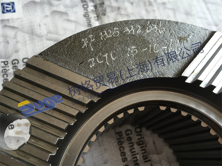 Детали коробки передач ZF ECOSPLIT4 ВЫХОДНОЙ ФЛАНЕЦ 1325 332 036