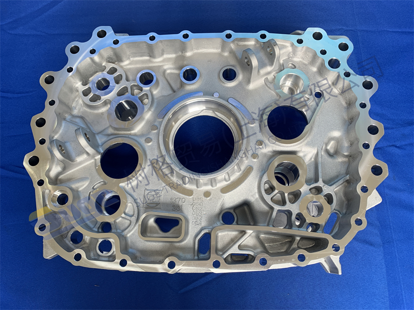 Автоматическая коробка передач ZF TRAXON разделяет ПОДШИПНИКОВЫЙ КРОНШТЕЙН 1370 301 053