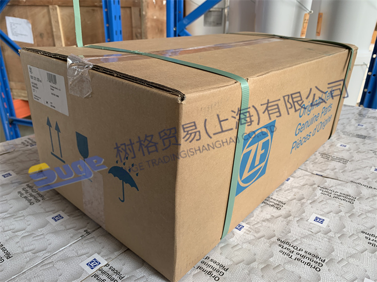 Детали коробки передач ZF ECOSPLIT4 ТЕПЛООБМЕННИК 0501 221 839