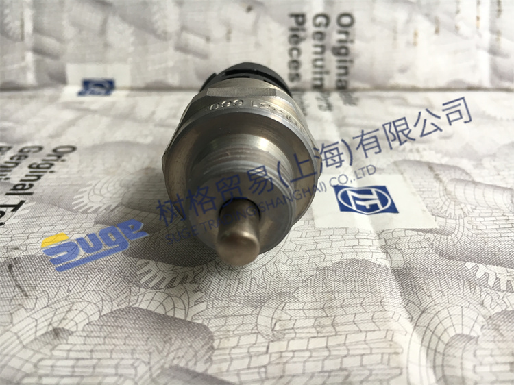 Детали коробки передач ZF ECOSPLIT4 ПЕРЕКЛЮЧАТЕЛЬ 0501 331 660