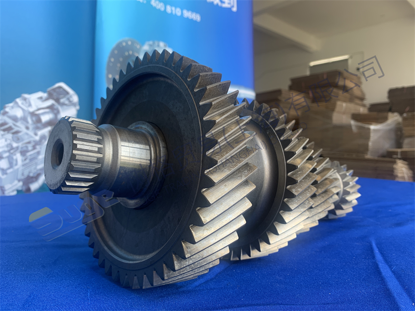 Автоматическая коробка передач ZF TRAXON разделяет ПРИВОД 1358 203 237 Промежуточного вала-НАСОСА