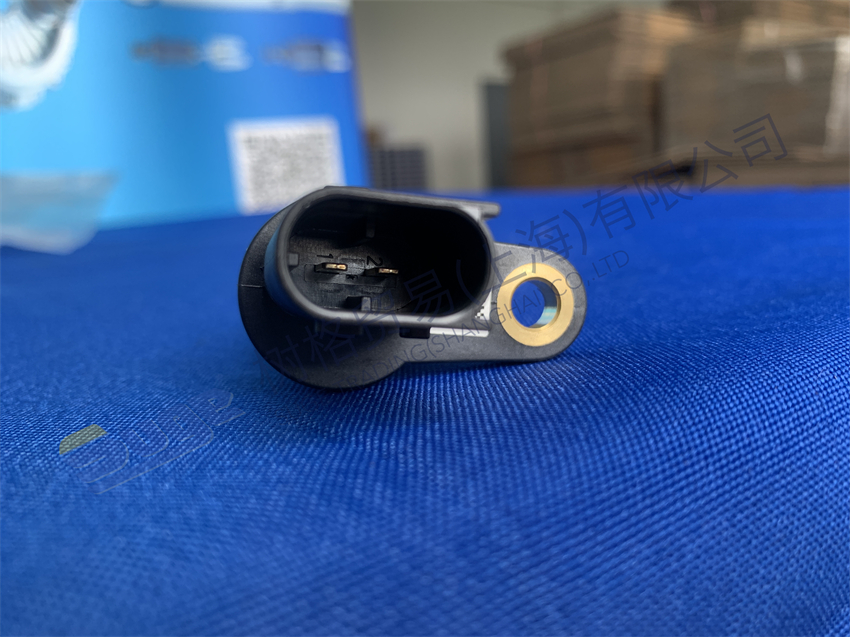 Детали автоматической коробки передач ZF TRAXON ДАТЧИК СКОРОСТИ 0501 328 572