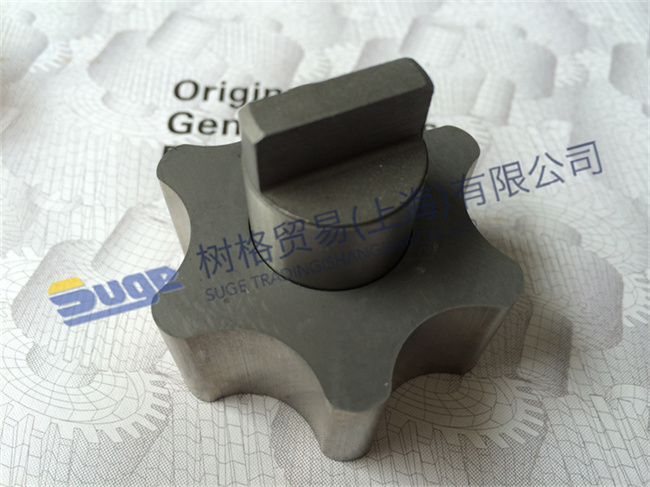 Детали коробки передач ZF ECOSPLIT4 PUMP GEARSHAFT 1314 202 039