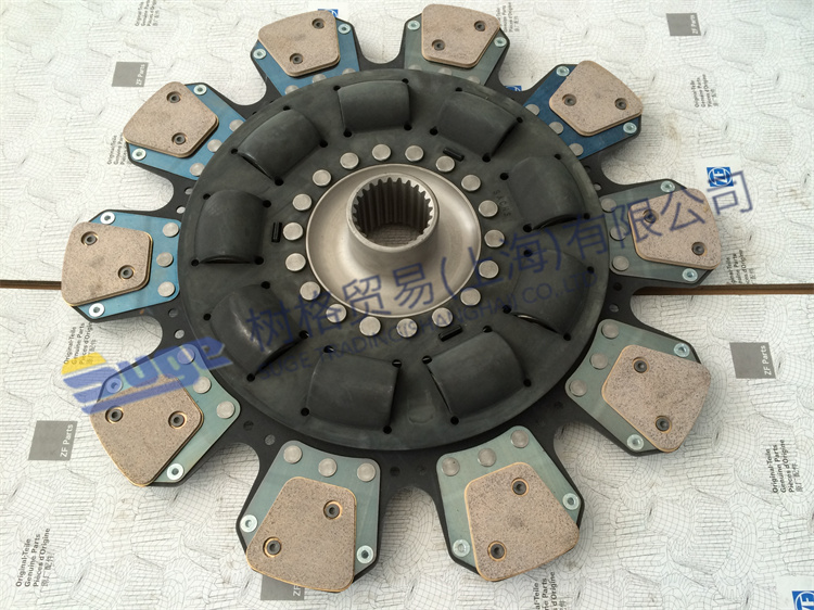 ZF WSK 400 PARTS Диск сцепления 1878 051 801 - Купить