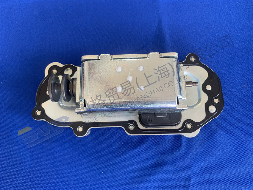 Детали автоматической коробки передач ZF TRAXON ПРИВОД СЕЛЕКТОРА 0501 328 597