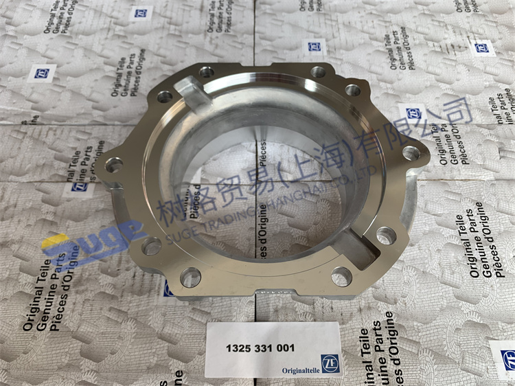  Детали коробки передач ZF ECOSPLIT4 ВЫХОДНАЯ КРЫШКА 1325 331 006
