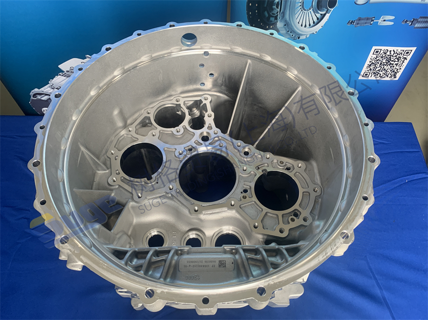 Автоматическая коробка передач ZF TRAXON разделяет КОРПУС МУФТЫ 1358 301 142
