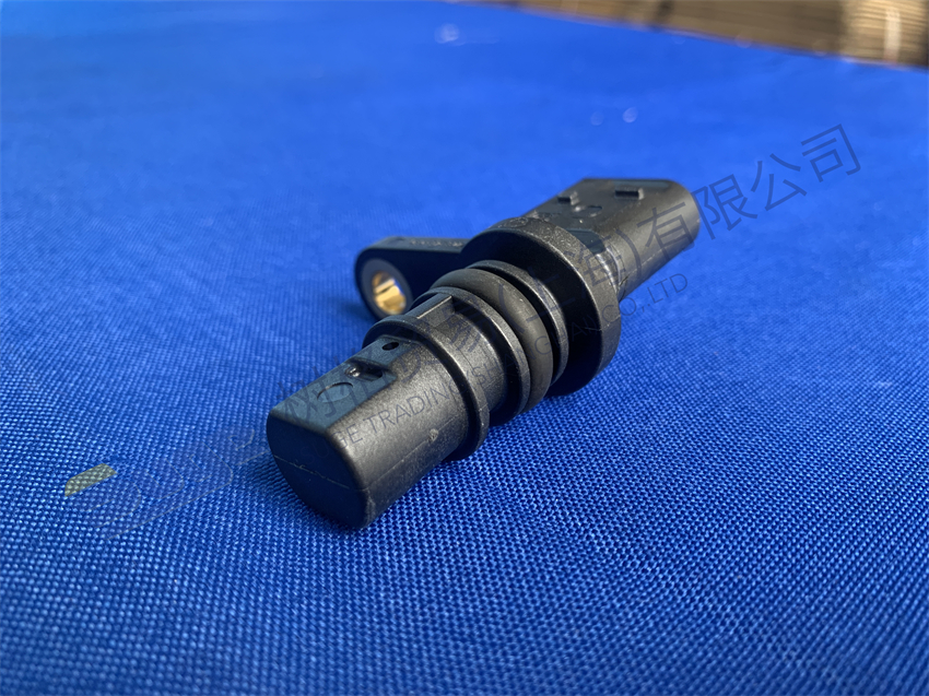 Детали автоматической коробки передач ZF TRAXON ДАТЧИК СКОРОСТИ 0501 328 572