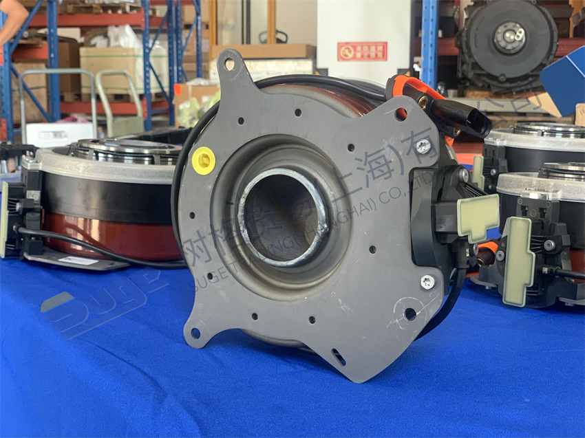 Детали автоматической коробки передач ZF TRAXON CONACT 0501 221 020