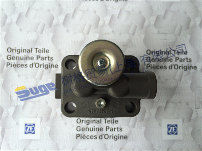 Детали коробки передач ZF ECOSPLIT4 GP VALVE 6038 202 043