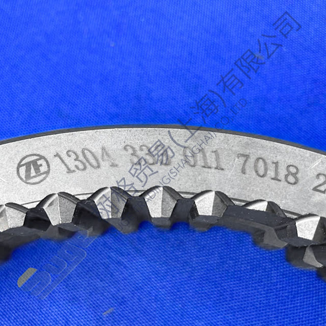 ZF 9s1310TO GP скользящая втулка 1304 333 011