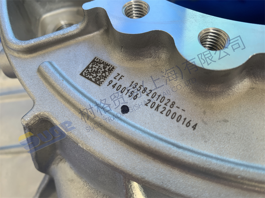Детали автоматической коробки передач ZF TRAXON ЗАДНИЙ КОРПУС-БЕЗ ИНТАРДЕРА 1358 201 028
