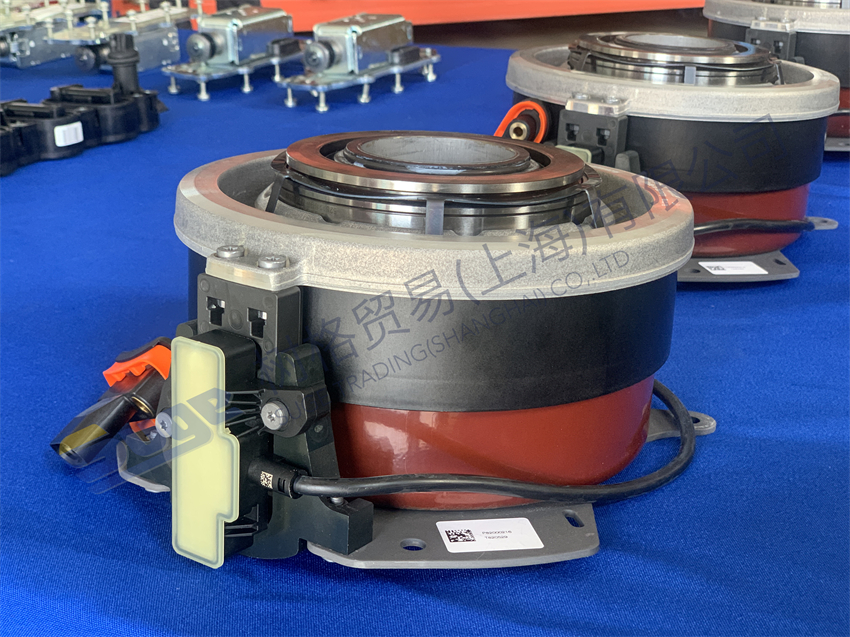 Детали автоматической коробки передач ZF TRAXON CONACT 0501 221 020