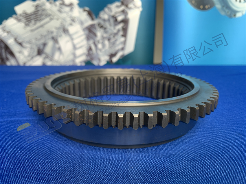 Автоматическая коробка передач ZF TRAXON разделяет ВИНТОВУЮ ШЕСТЕРНЮ 1328 333 009