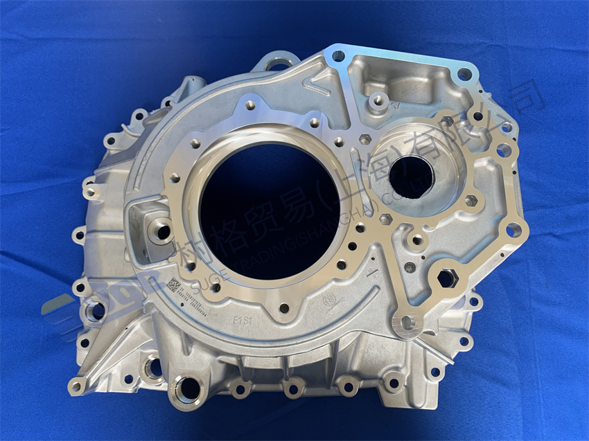 Детали автоматической коробки передач ZF TRAXON ЗАДНИЙ КОРПУС-БЕЗ ИНТАРДЕРА 1358 201 028