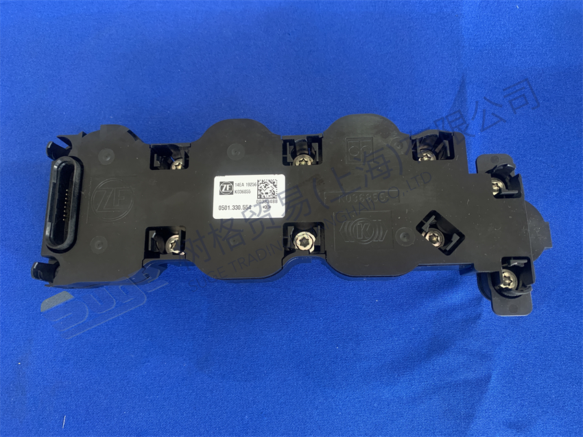 Детали автоматической коробки передач ZF TRAXON МОДУЛЬ ДАТЧИКА 0501 330 554