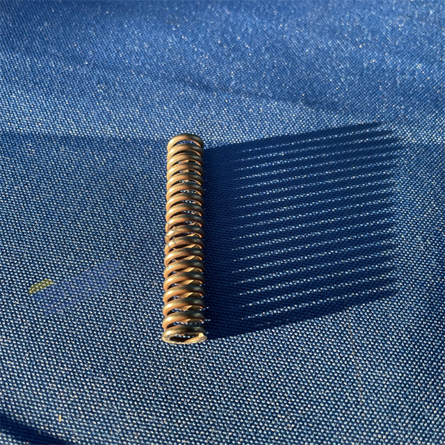 Детали коробки передач ZF TRAXON AMT ПРУЖИНА СЖАТИЯ 0732 042 766