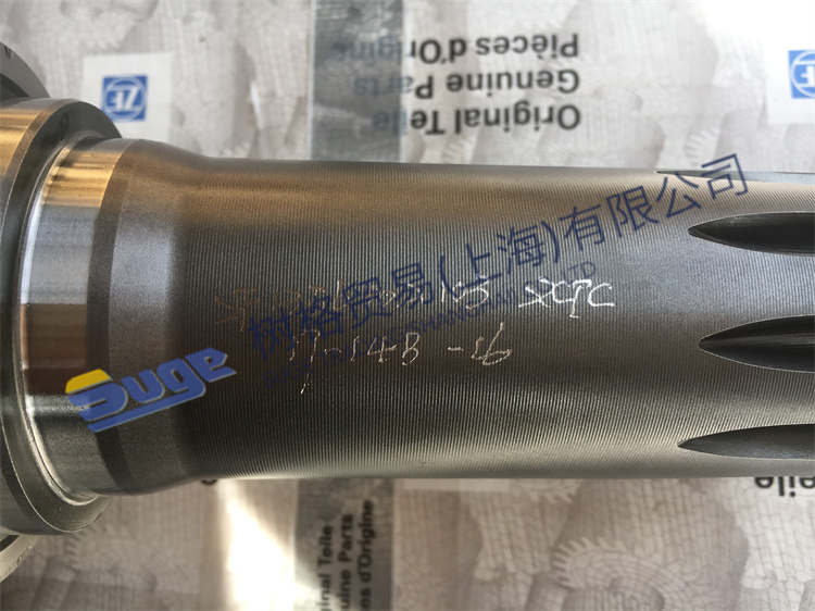 Детали коробки передач ZF ECOSPLIT4 ВХОДНОЙ ВАЛ 1356 302 103