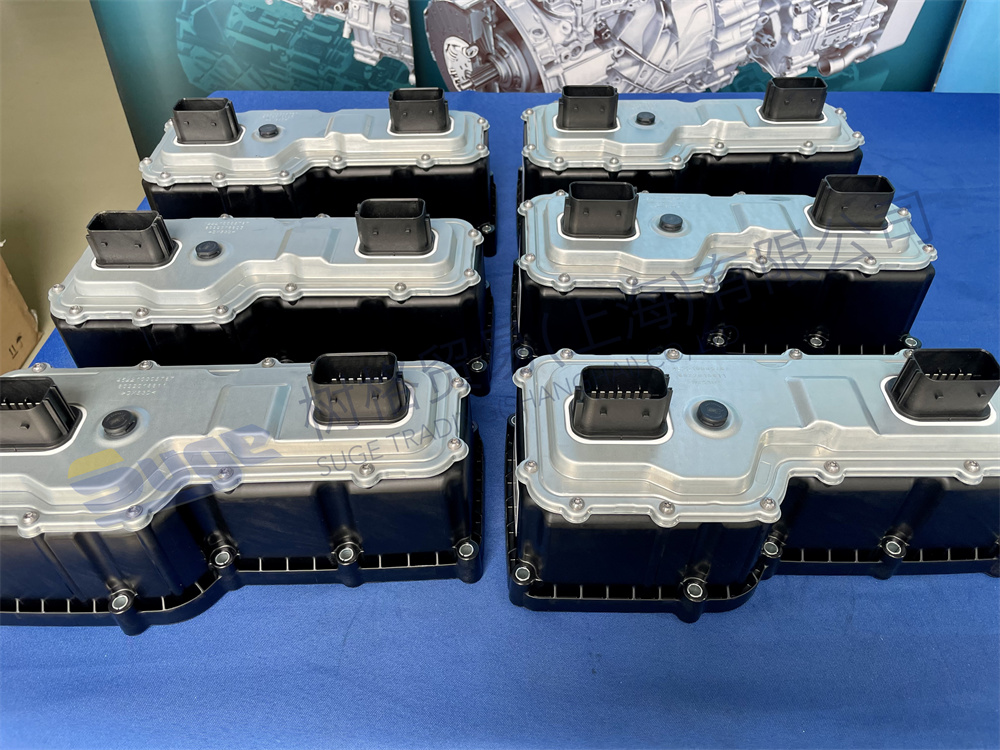 Детали коробки передач инженерных машин ZF 4BP230 БЛОК УПРАВЛЕНИЯ 6073 301 006