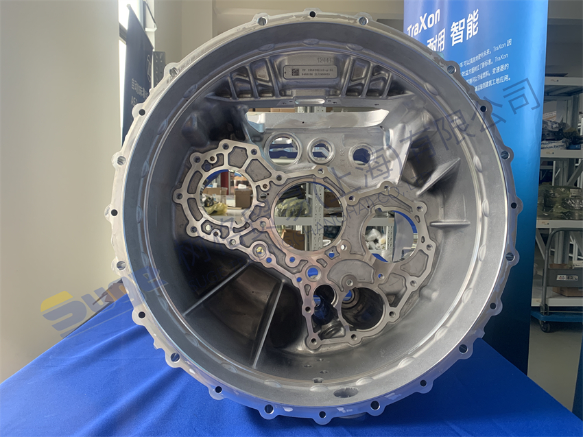 Автоматическая коробка передач ZF TRAXON разделяет КОРПУС МУФТЫ 1358 301 142