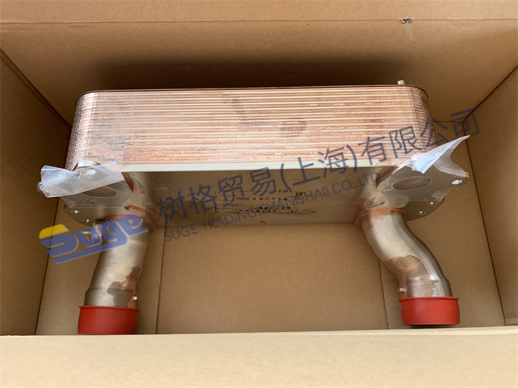 Детали коробки передач ZF ECOSPLIT4 ТЕПЛООБМЕННИК 0501 221 839