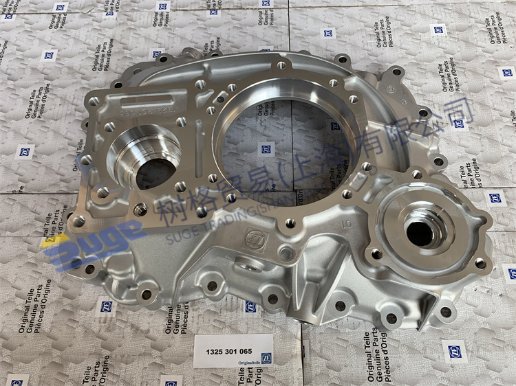 Детали коробки передач ZF ECOSPLIT4 ЗАДНИЙ КОРПУС ТРАНСМИССИИ 1325 301 065