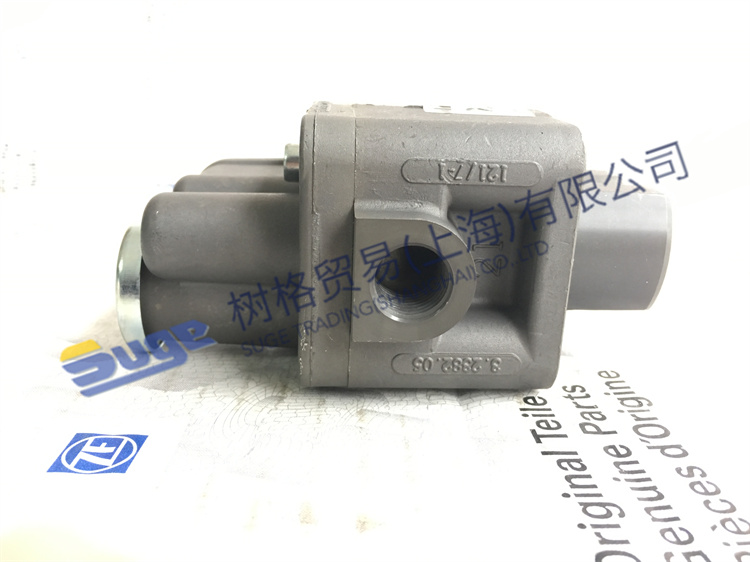 Детали коробки передач ZF ECOSPLIT4 GP VALVE 6038 202 043