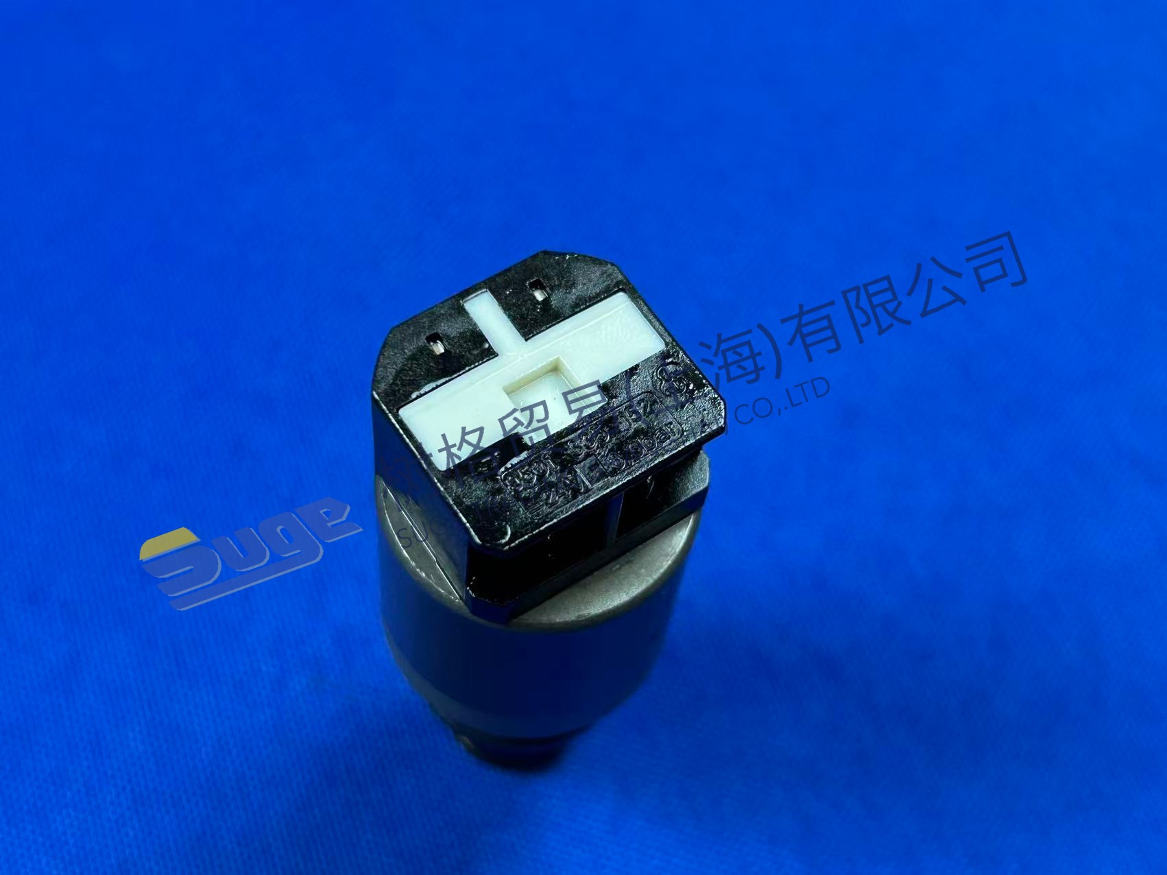 РЕГУЛЯТОР ДАВЛЕНИЯ ZF 4BP230 0501 335 152