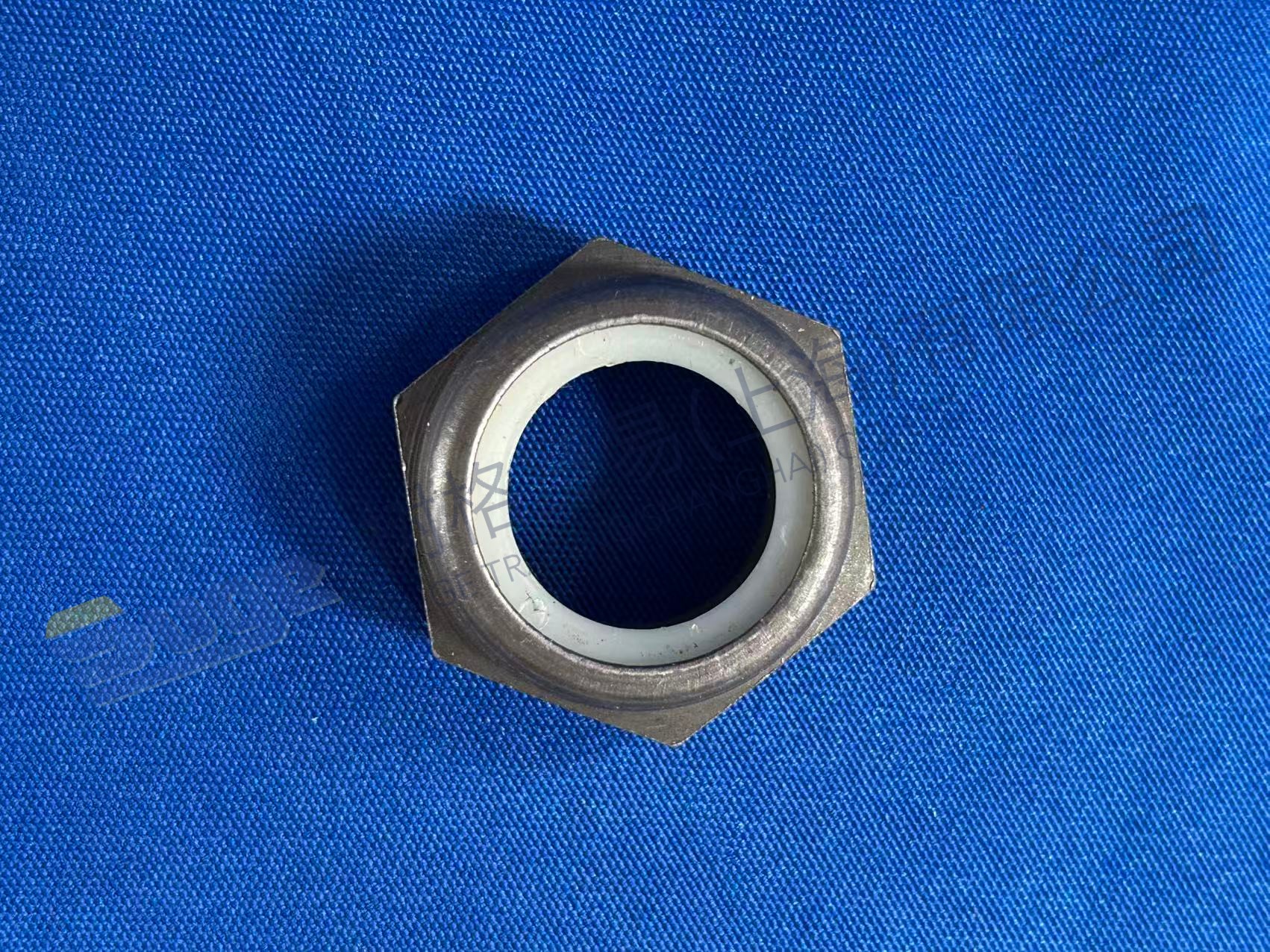 ZF ШЕСТИГРАННАЯ ГАЙКА 0501 398 712