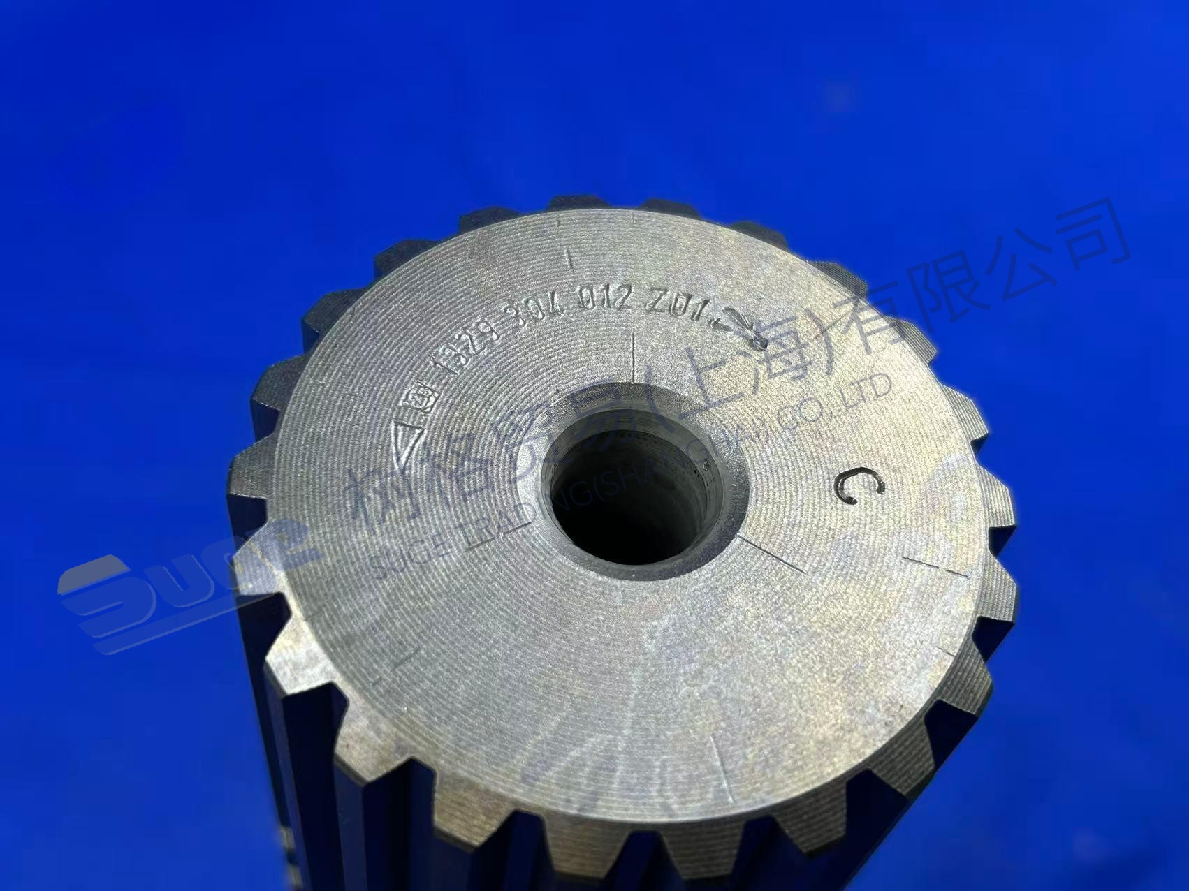 ГЛАВНЫЙ ВАЛ ZF 1329 304 012