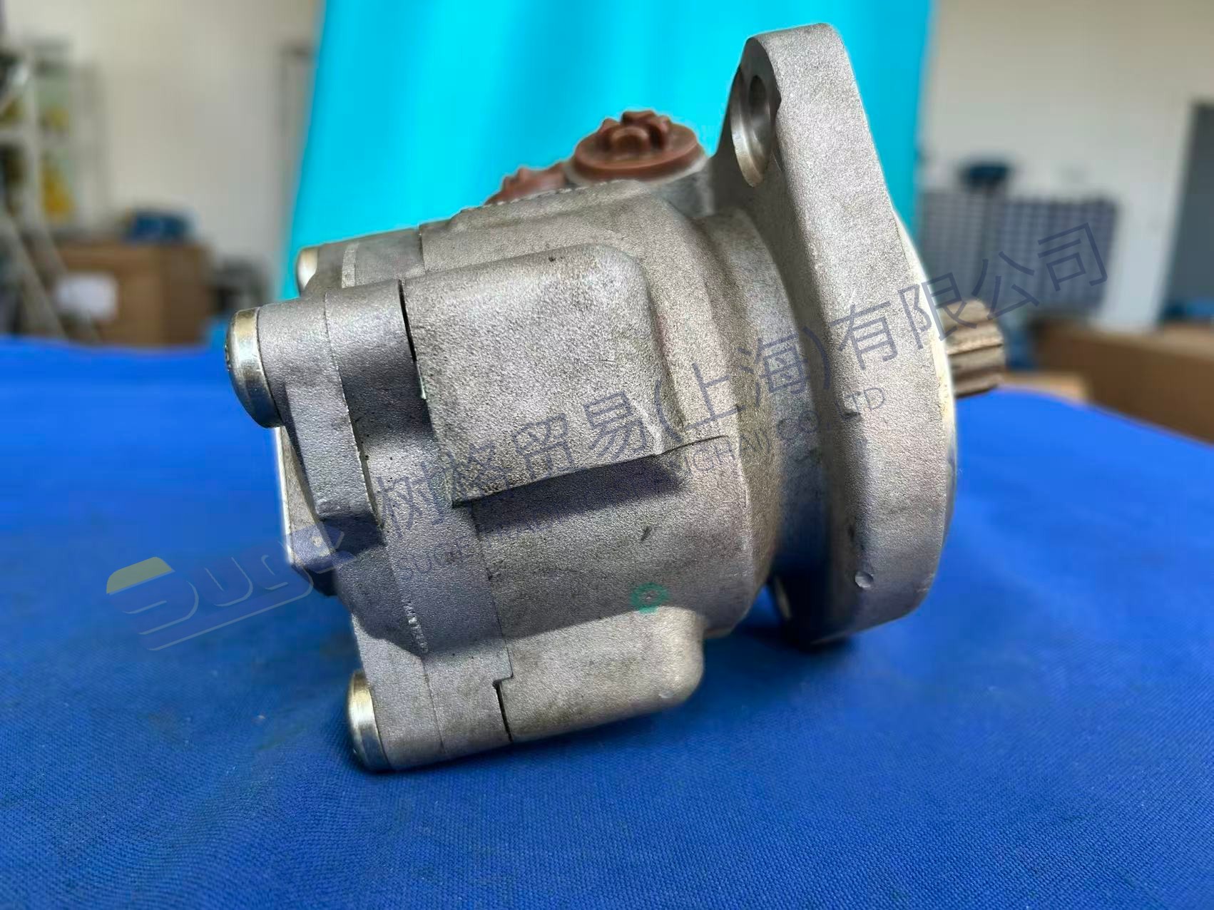 НАСОС РУЛЕВОГО УПРАВЛЕНИЯ ZF 7077 955 909