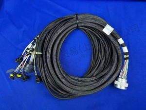 ZF КАБЕЛЬ ВНЕДОРОЖНЫЙ 6029 017 124
