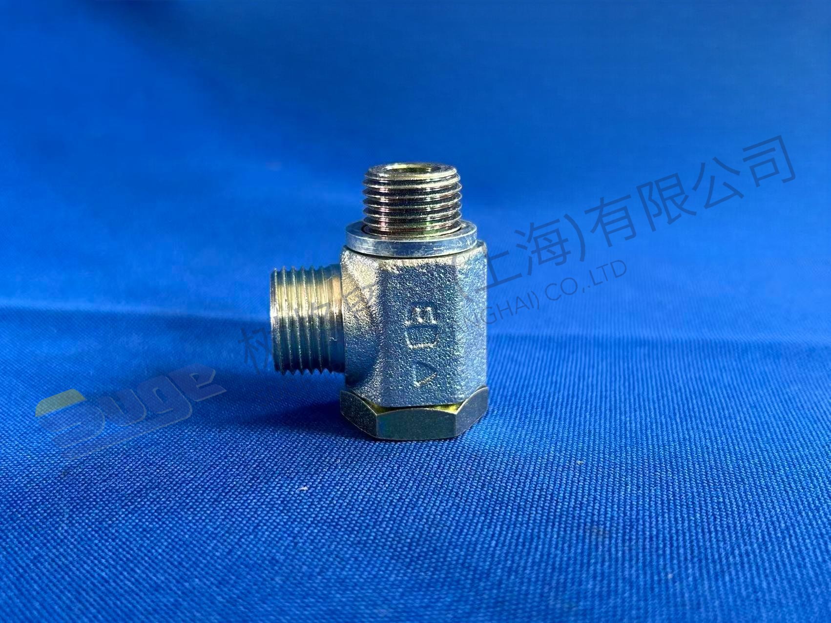 ZF ТРУБНЫЙ СОЕДИНИТЕЛЬ 0637 100 112