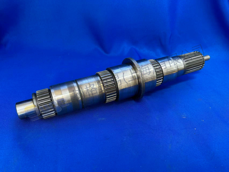 ГЛАВНЫЙ ВАЛ ZF 1304 304 449