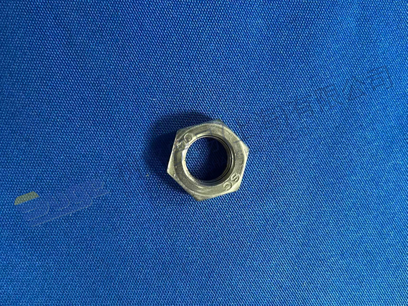 ZF ШЕСТИГРАННАЯ ГАЙКА 0501 317 061