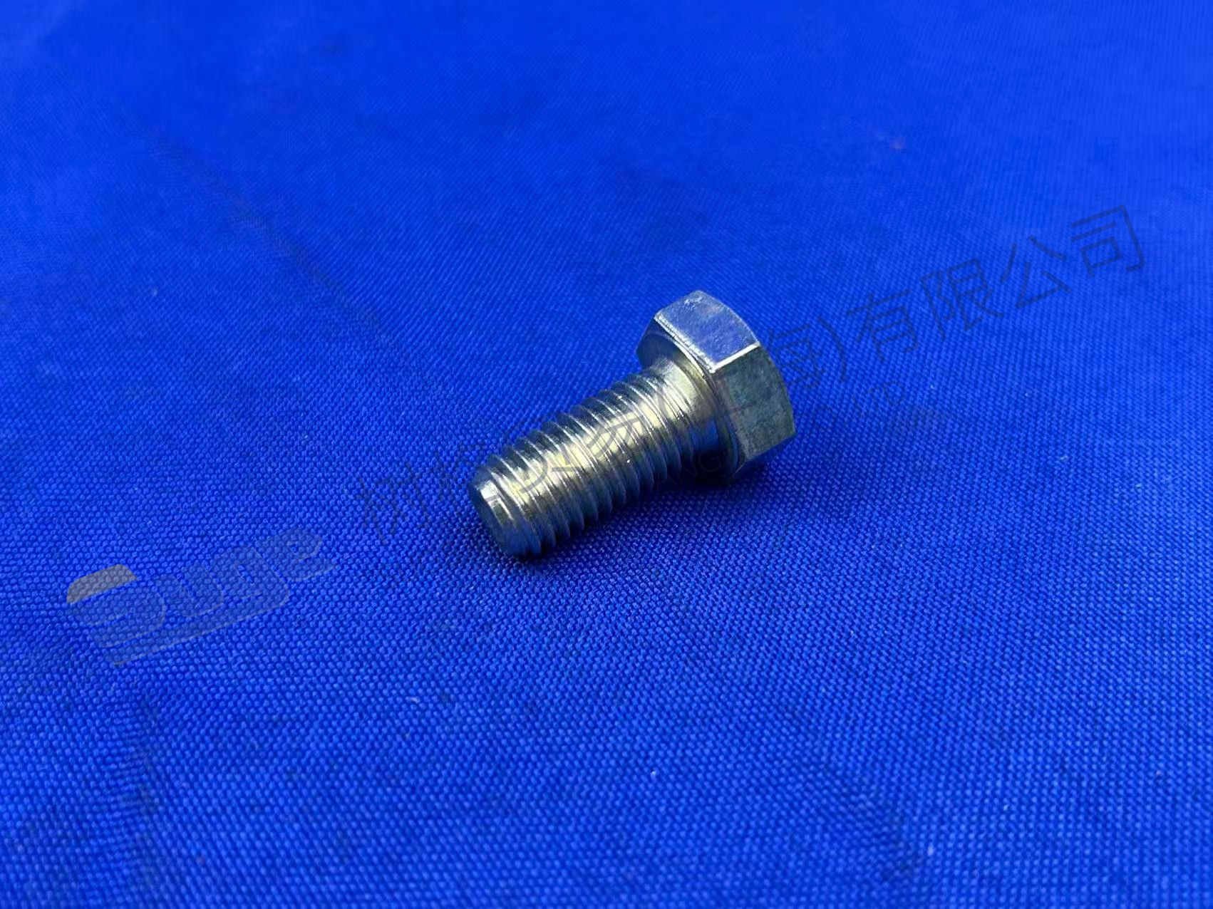 ВИНТ С ШЕСТИГРАННОЙ ГОЛОВКОЙ ZF 0636 016 406