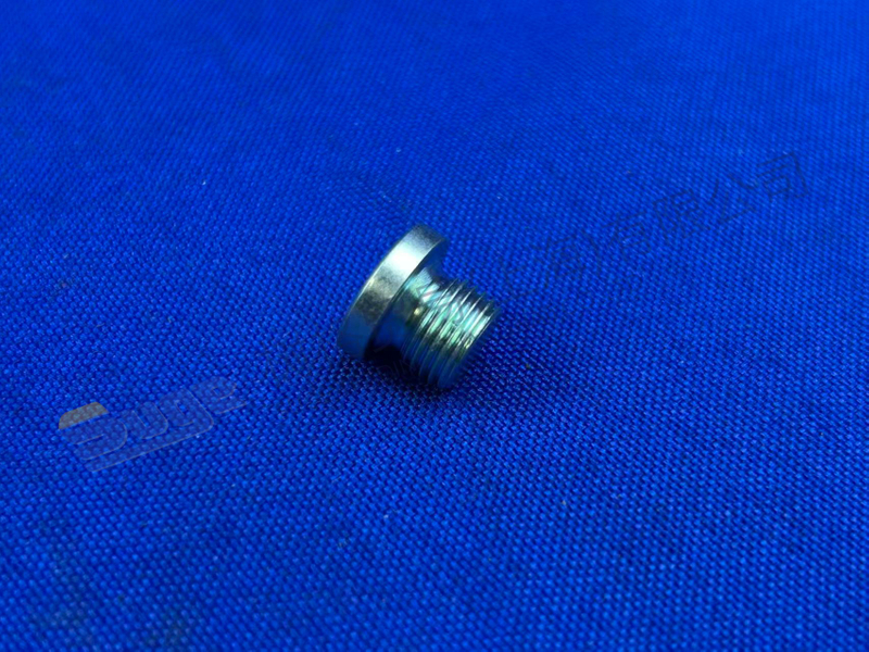 РЕЗЬБОВАЯ ПРОБКА ZF 0636 100 793